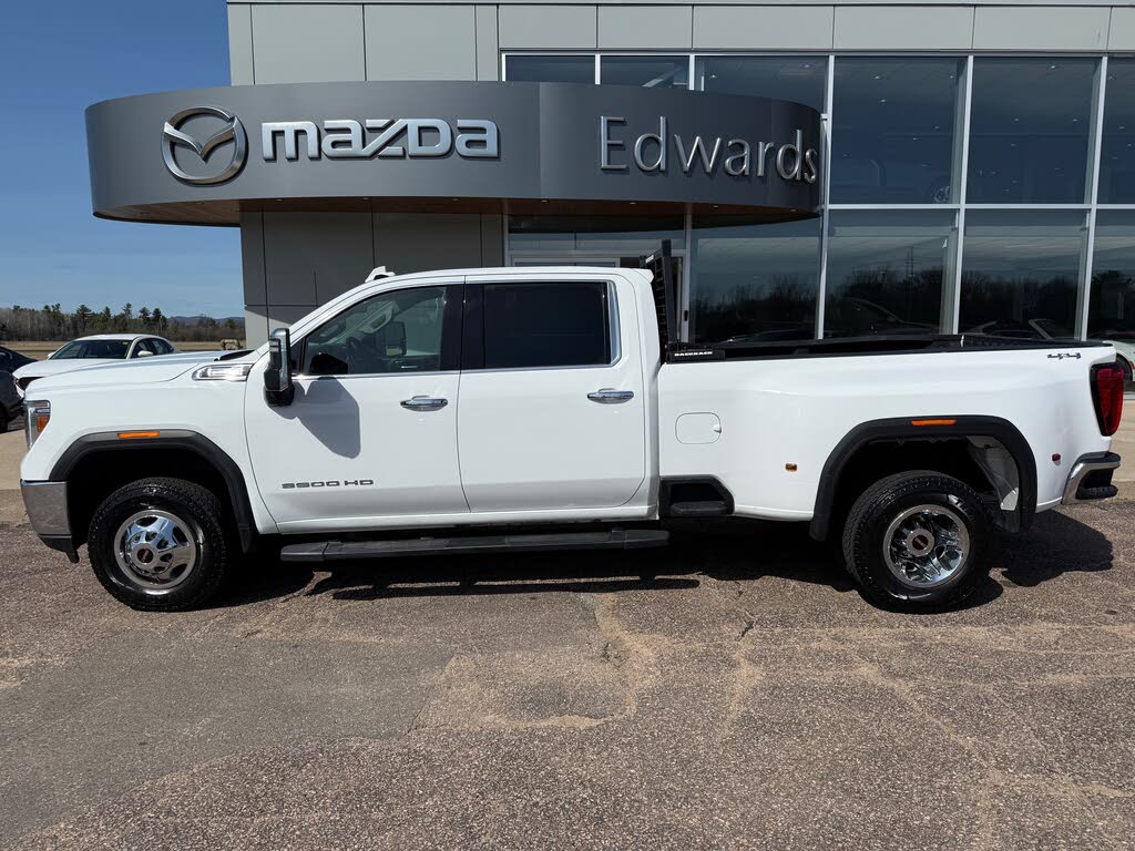 2022 GMC Sierra 3500HD SLT Crew Cab 4WD