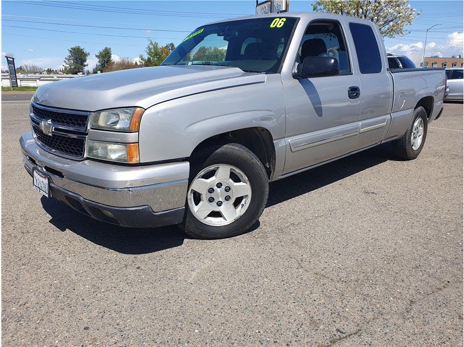 2006 Chevrolet Silverado 1500 1LT Extended Cab SB RWD
