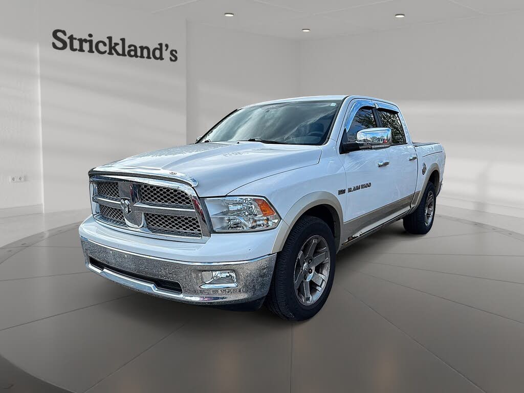 RAM 1500 Laramie Crew Cab 4WD 2011