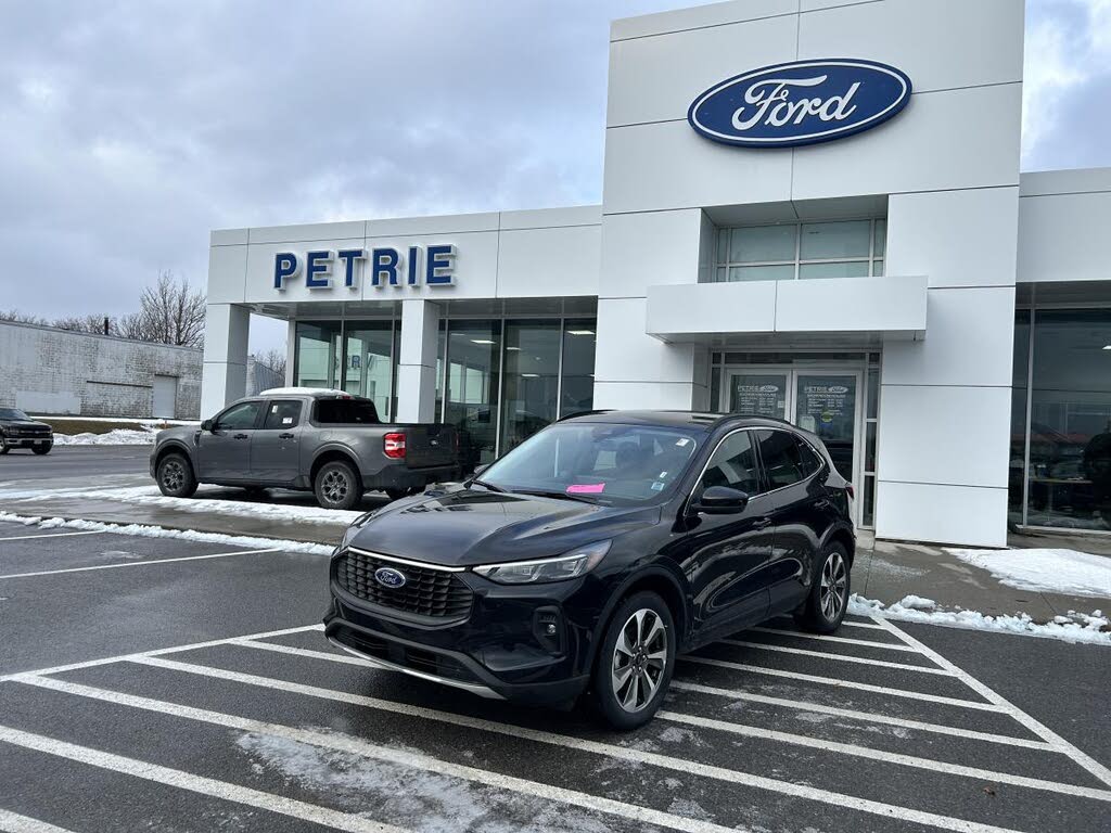 2025 Ford Escape Platinum AWD