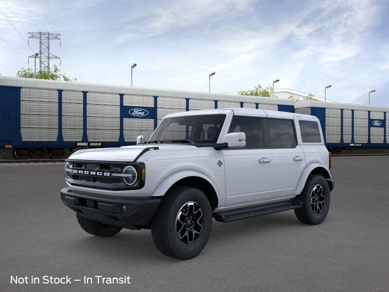 2025 Ford Bronco Outer Banks 4-Door 4WD
