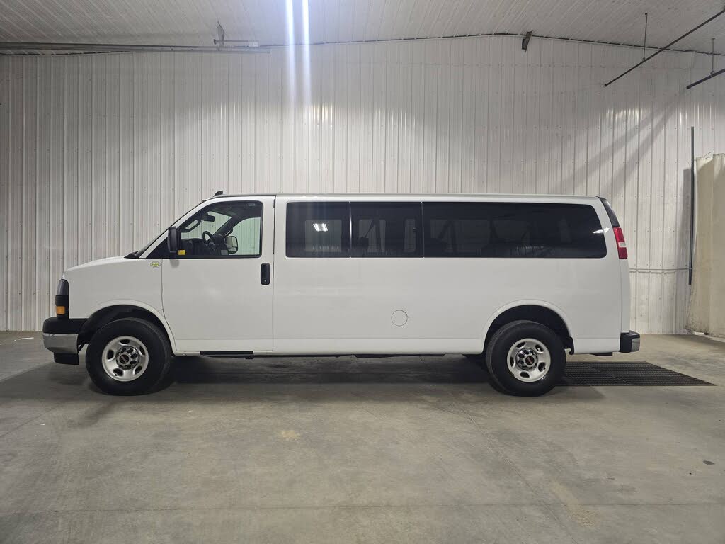 GMC Savana LT 3500 Extended RWD 2023