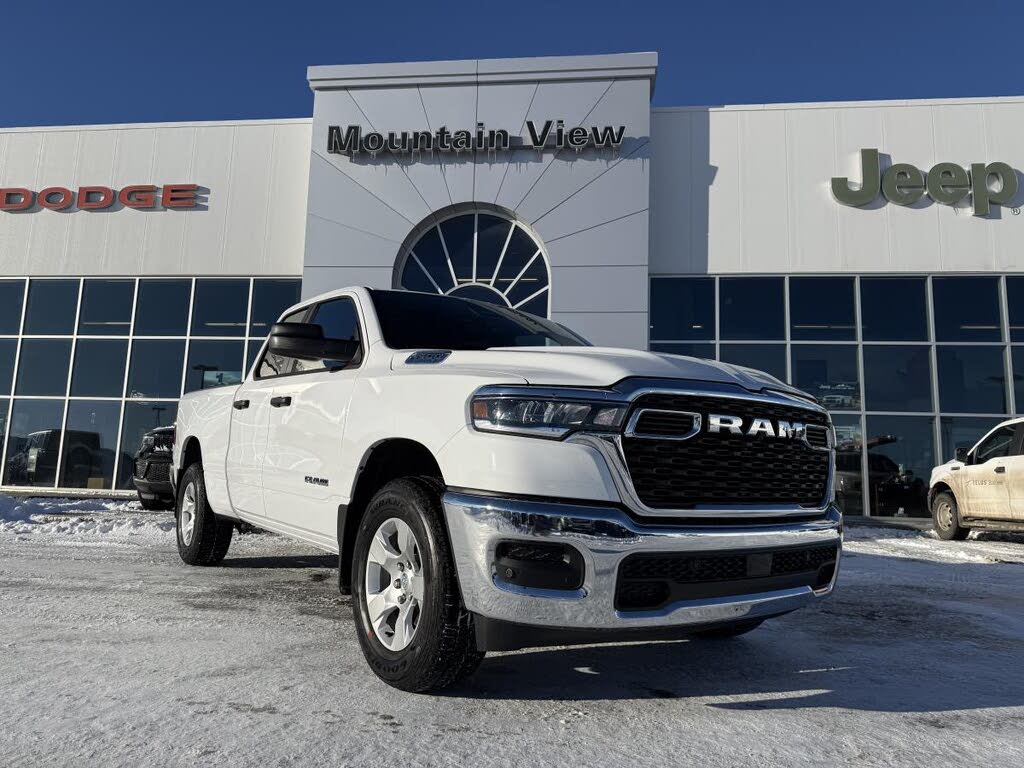 RAM 1500 Tradesman Quad Cab 4WD 2025