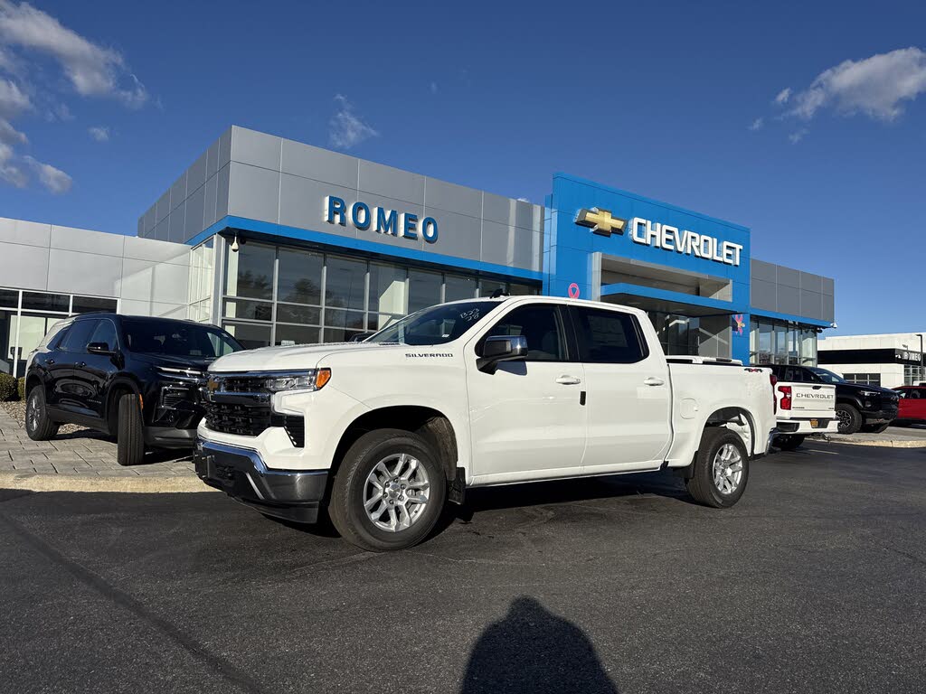 2026 Chevrolet Silverado 1500 LT Crew Cab 4WD