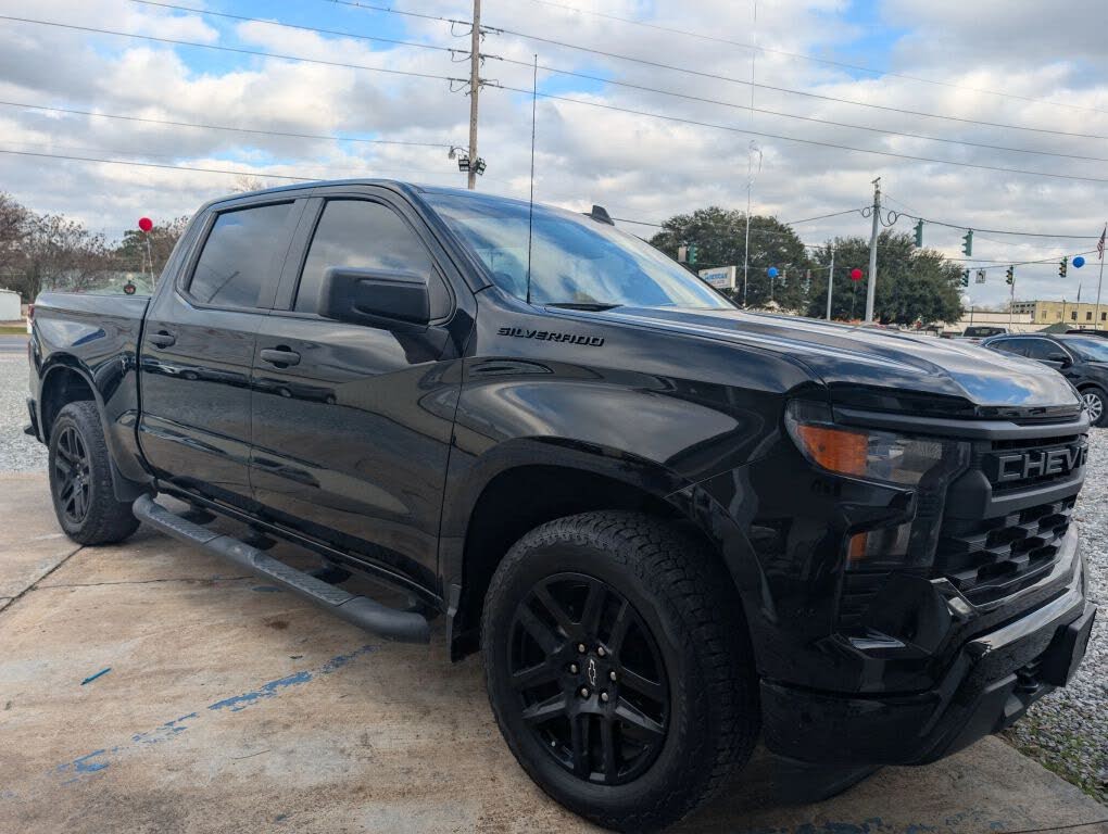 2022 Chevrolet Silverado 1500 Custom Crew Cab RWD