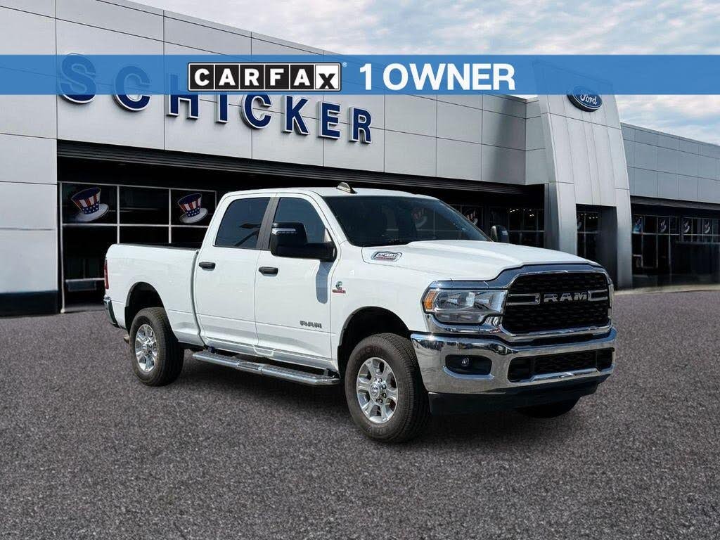 2023 RAM 3500 Big Horn Crew Cab 4WD