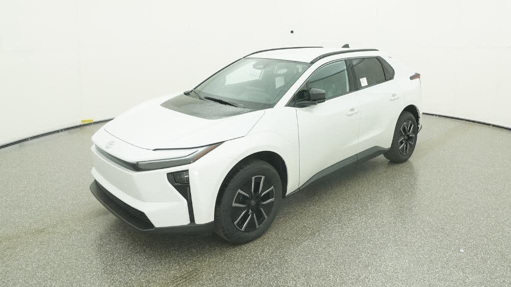 2026 Toyota bZ XLE Plus FWD