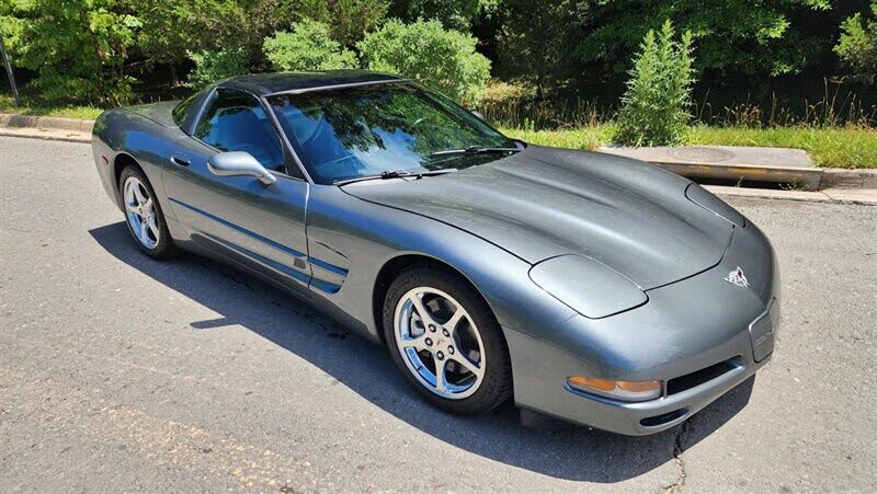 2003 Chevrolet Corvette Coupe RWD