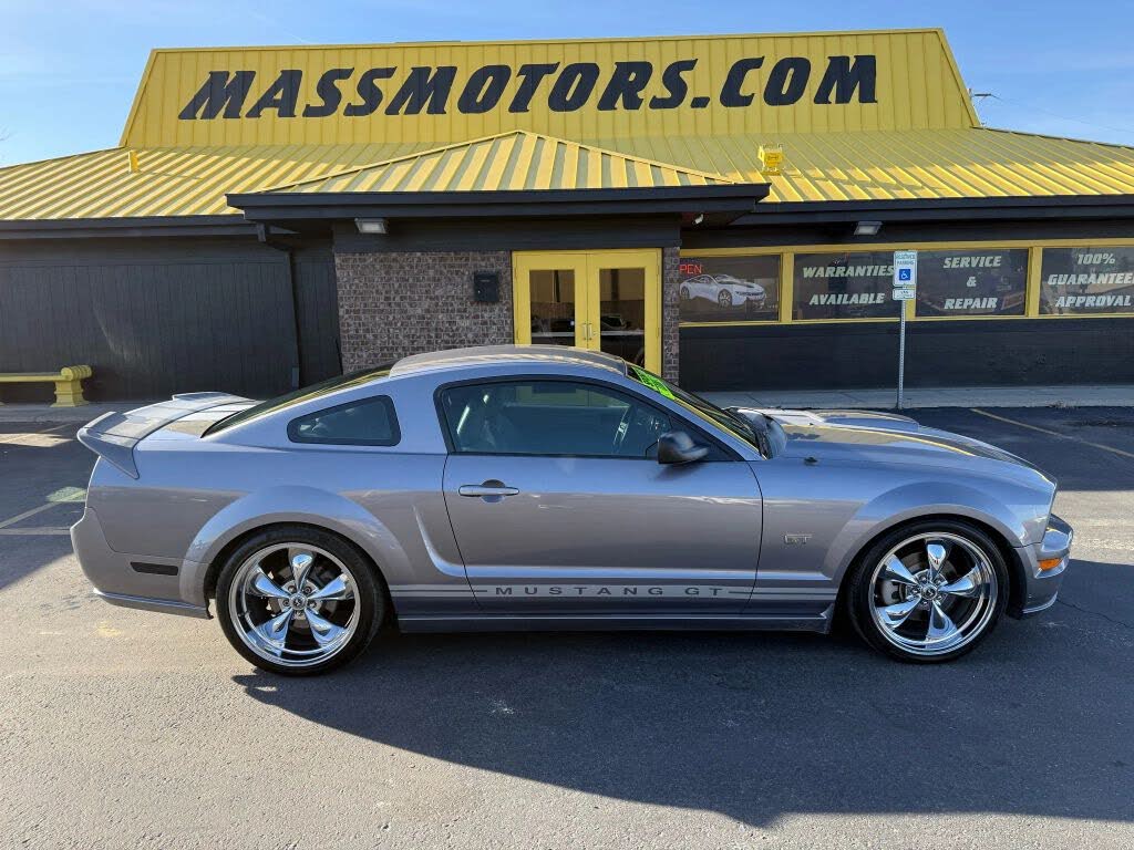 2007 Ford Mustang GT Deluxe Coupe RWD