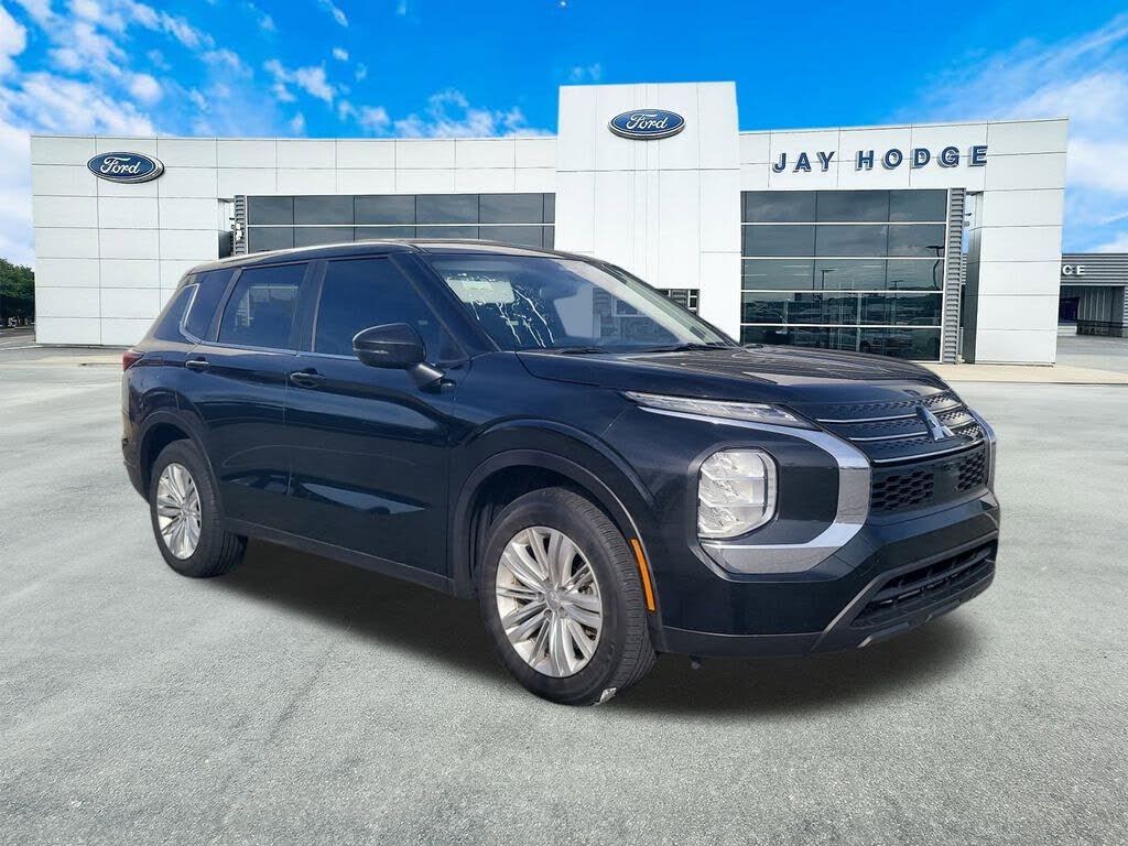 2024 Mitsubishi Outlander ES FWD