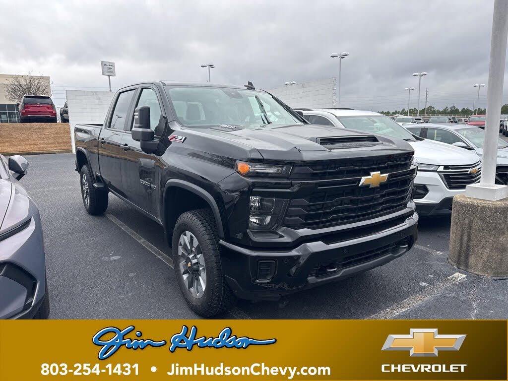 2026 Chevrolet Silverado 2500HD Custom Crew Cab 4WD