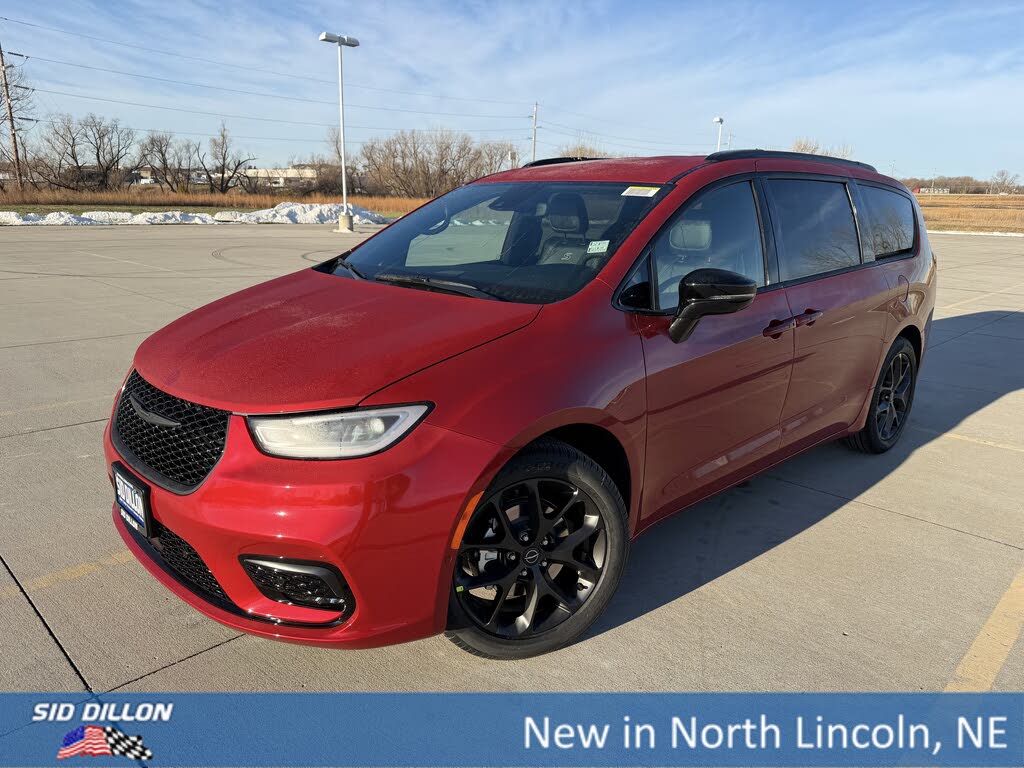 2026 Chrysler Pacifica Select FWD