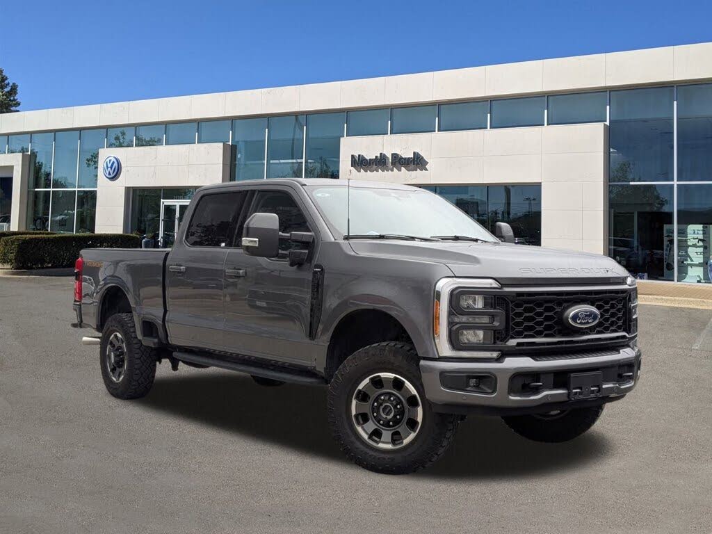 2023 Ford F-250 Super Duty Lariat Crew Cab 4WD