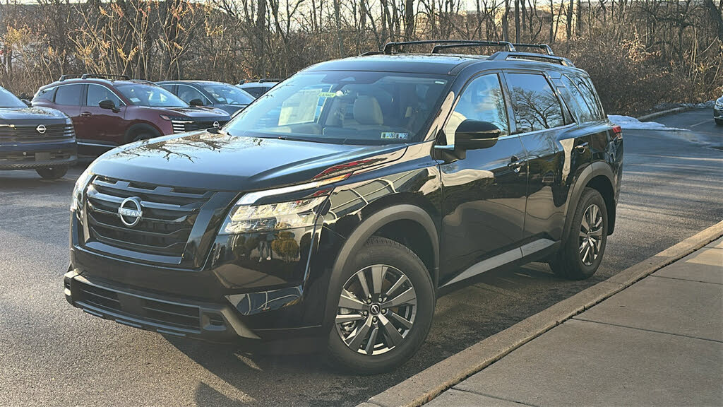 2025 Nissan Pathfinder SV 4WD