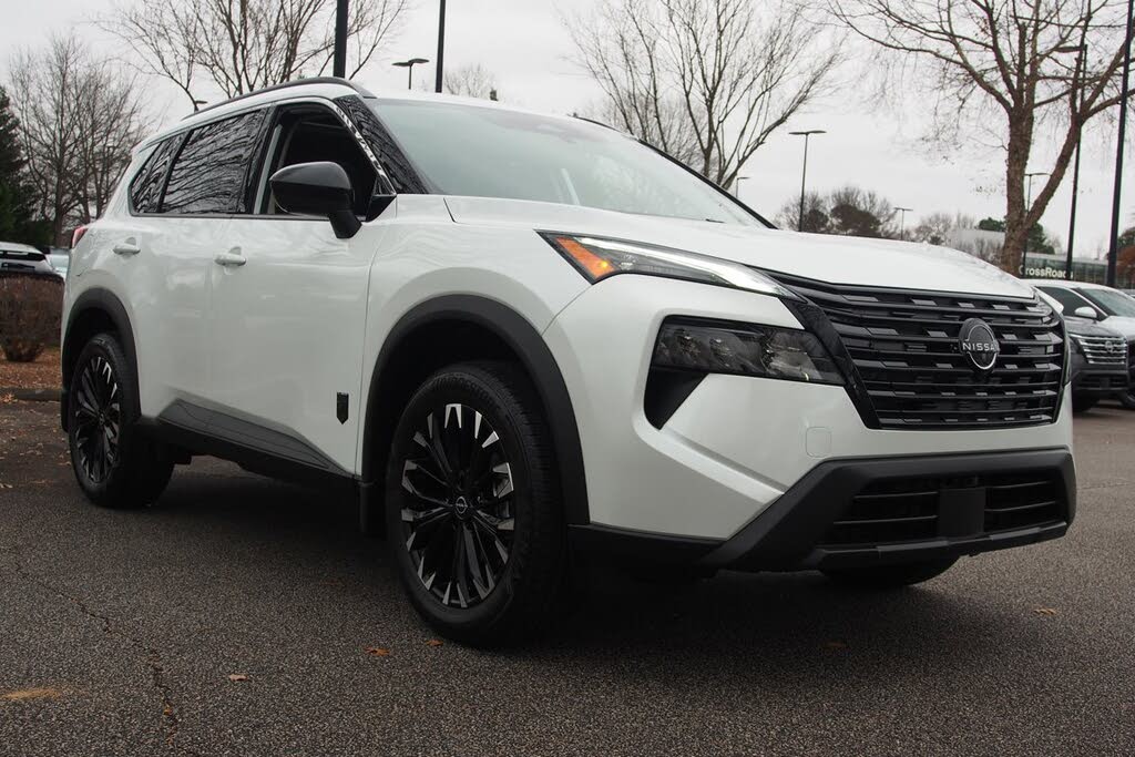 2026 Nissan Rogue Dark Armor AWD