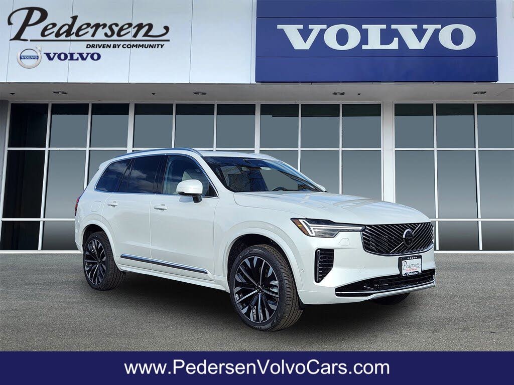 2026 Volvo XC90 B5 Plus 7-Passenger AWD
