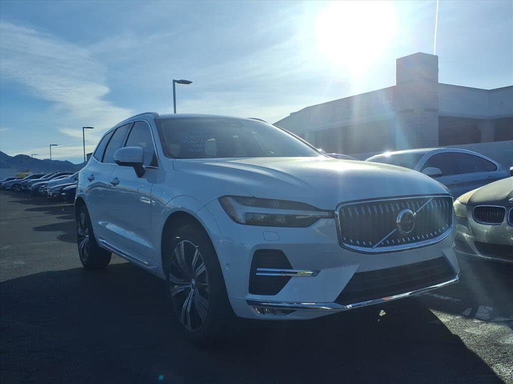 2023 Volvo XC60 B5 Plus Bright Theme FWD