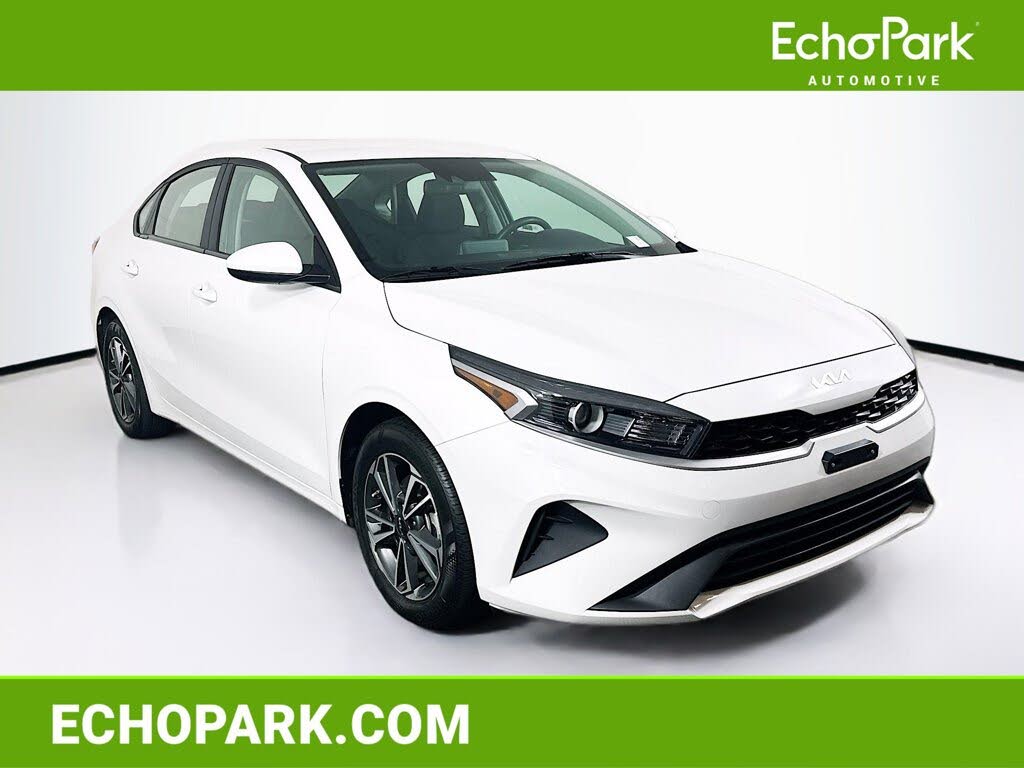 2024 Kia Forte LXS FWD