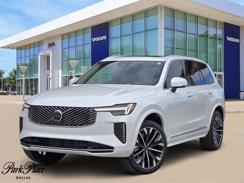 2025 Volvo XC90 B5 Plus Bright Theme 7-Passenger AWD