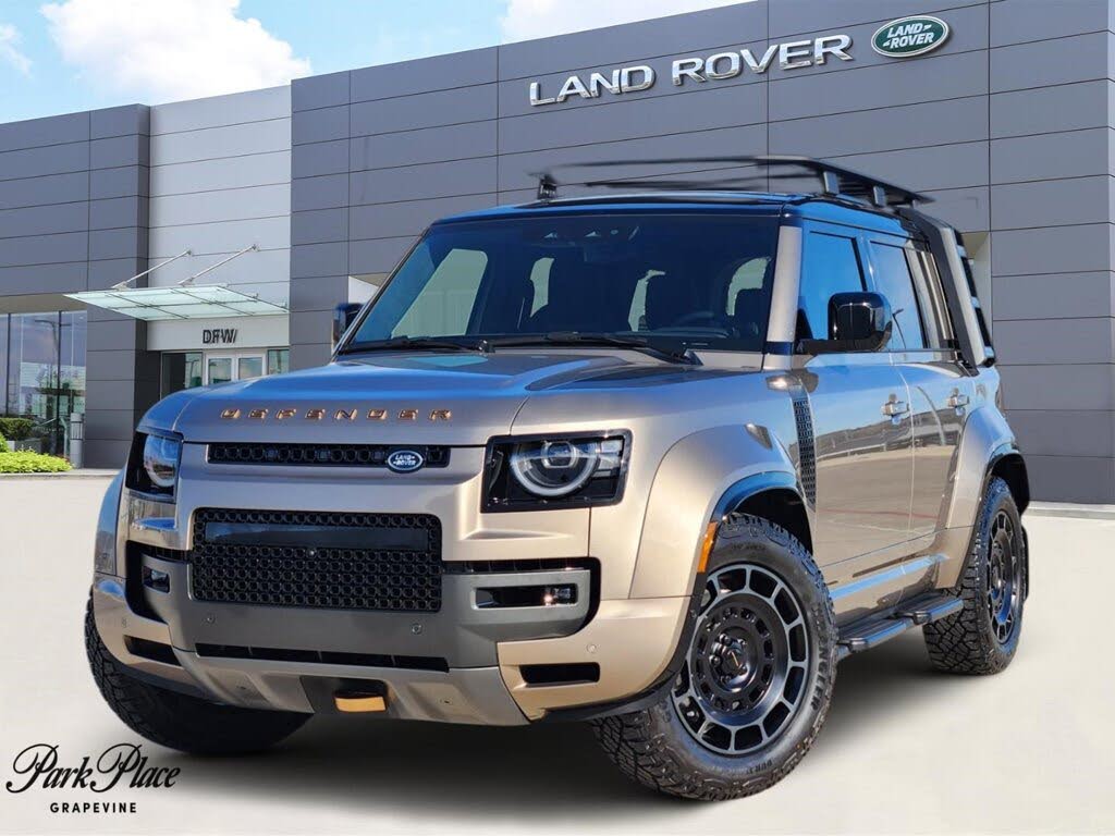 2026 Land Rover Defender 110 P635 OCTA AWD