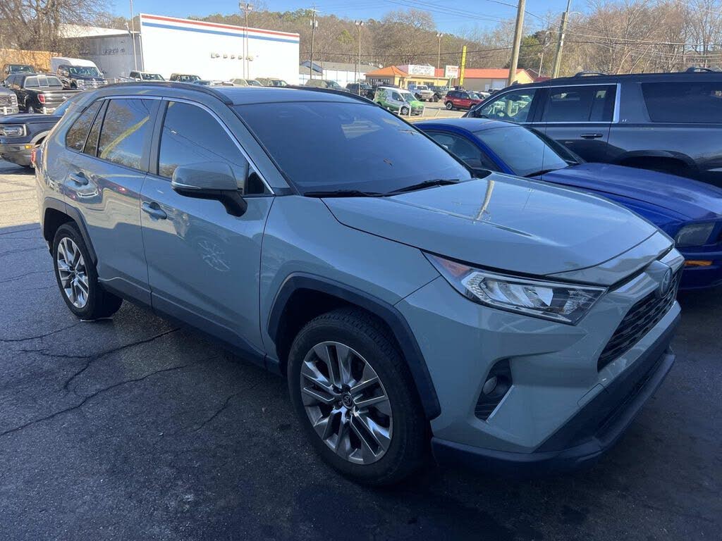 2020 Toyota RAV4 XLE Premium FWD