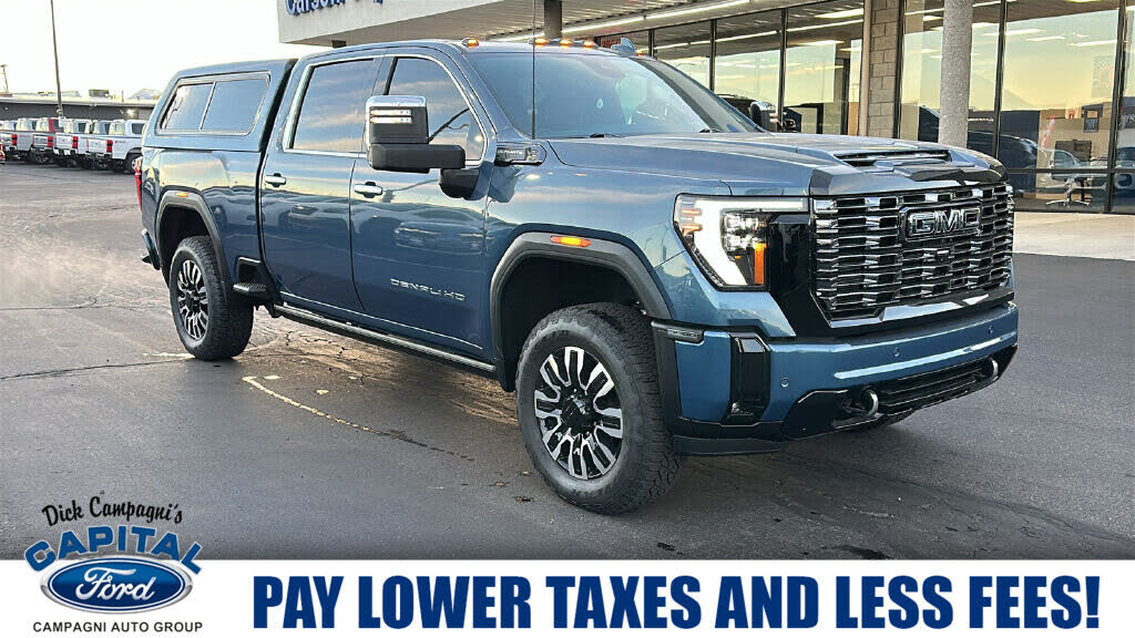 2025 GMC Sierra 3500HD Denali Ultimate Crew Cab 4WD