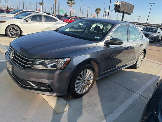 2016 Volkswagen Passat 1.8T SE
