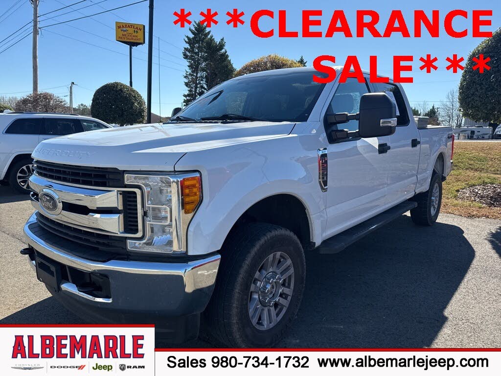 2017 Ford F-250 Super Duty XL Crew Cab 4WD