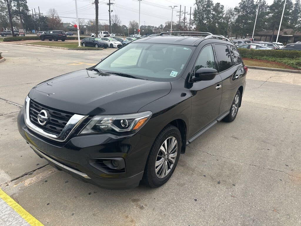 2020 Nissan Pathfinder S FWD