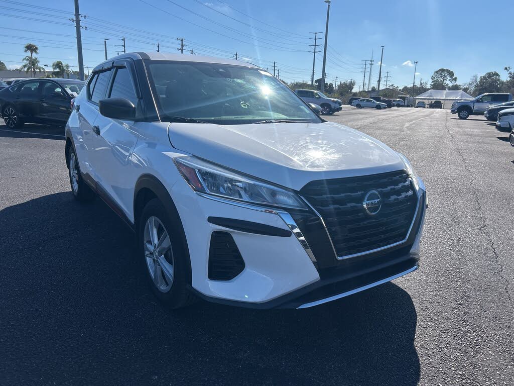 2021 Nissan Kicks S FWD