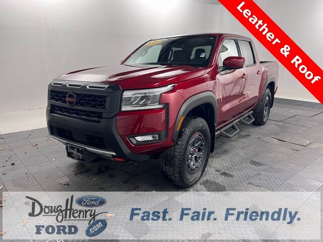 2025 Nissan Frontier PRO-4X Crew Cab 4WD