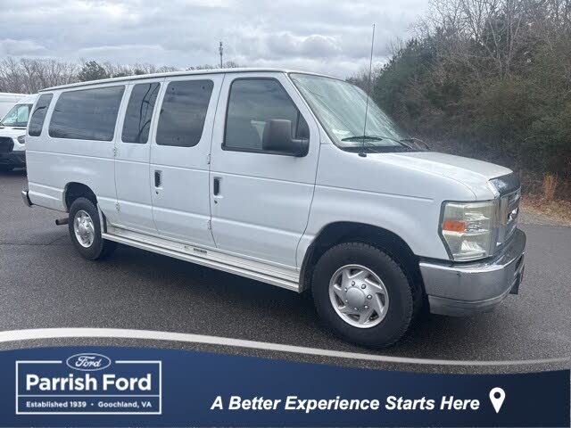 2010 Ford E-Series E-350 XLT Super Duty Extended Passenger Van