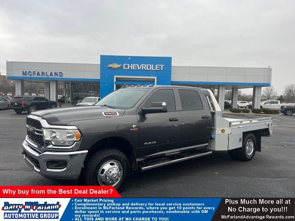 2022 RAM 3500 Chassis Tradesman Crew Cab DRW 4WD
