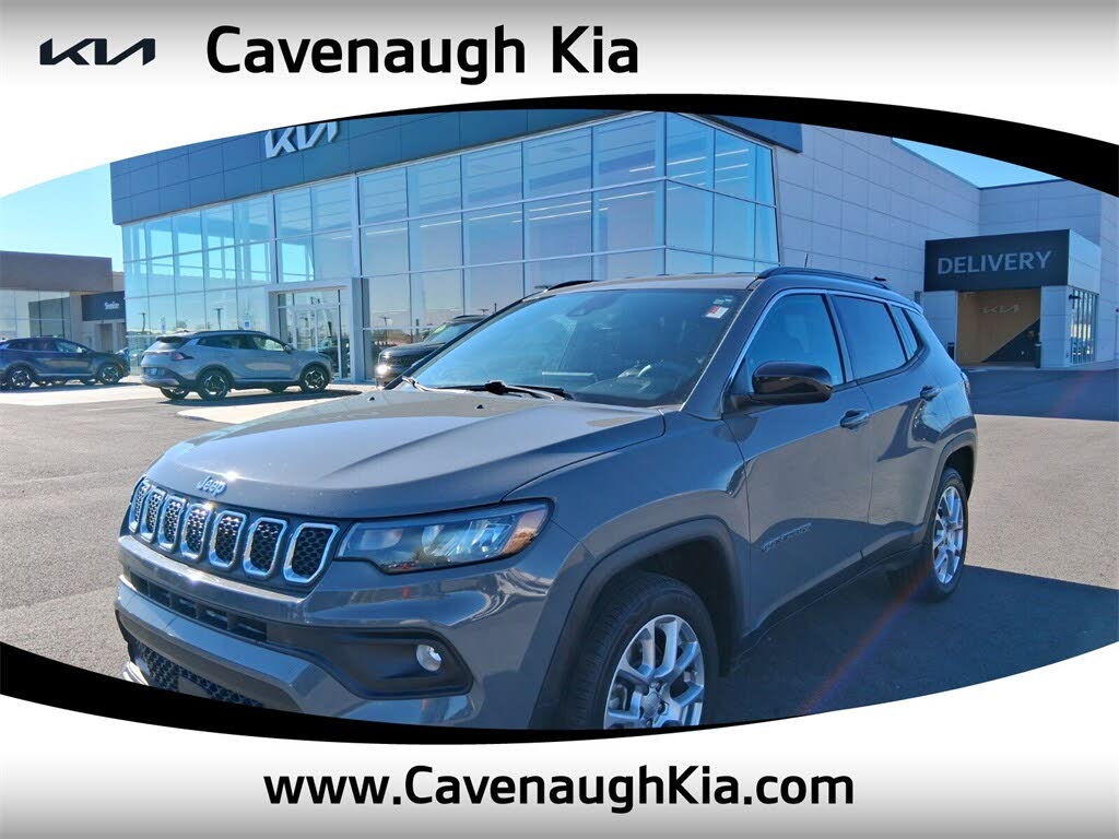 2023 Jeep Compass Latitude Lux 4WD