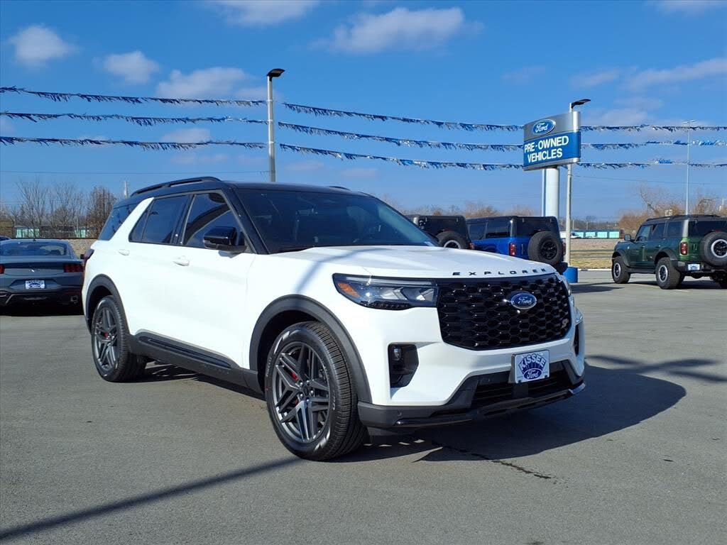 2026 Ford Explorer ST AWD