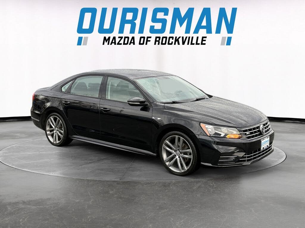 2018 Volkswagen Passat 2.0T R-Line FWD