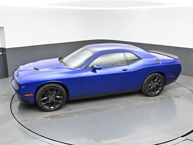 2021 Dodge Challenger SXT RWD