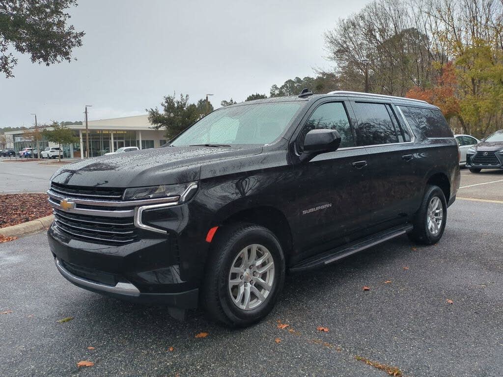 2024 Chevrolet Suburban LT 4WD