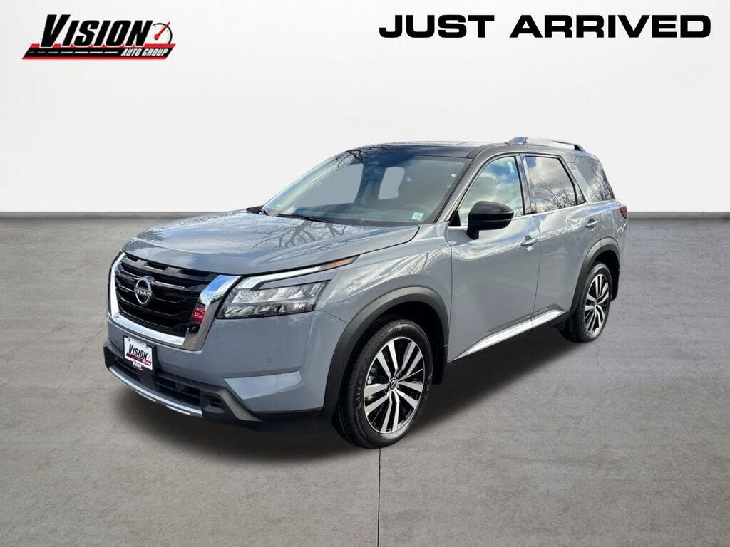 2025 Nissan Pathfinder Platinum 4WD