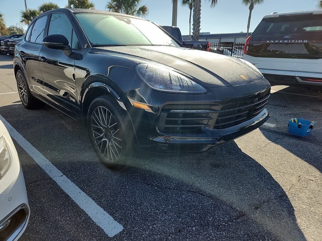 2023 Porsche Cayenne Platinum Edition AWD