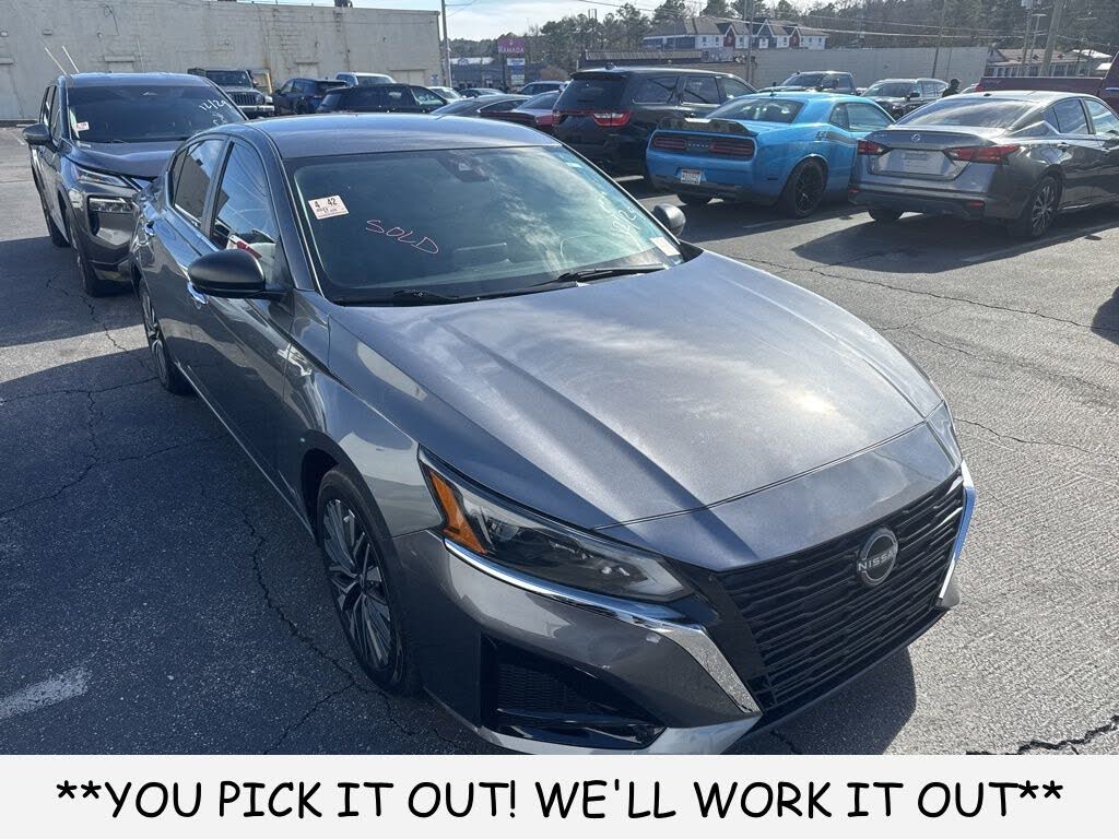 2024 Nissan Altima 2.5 SV FWD