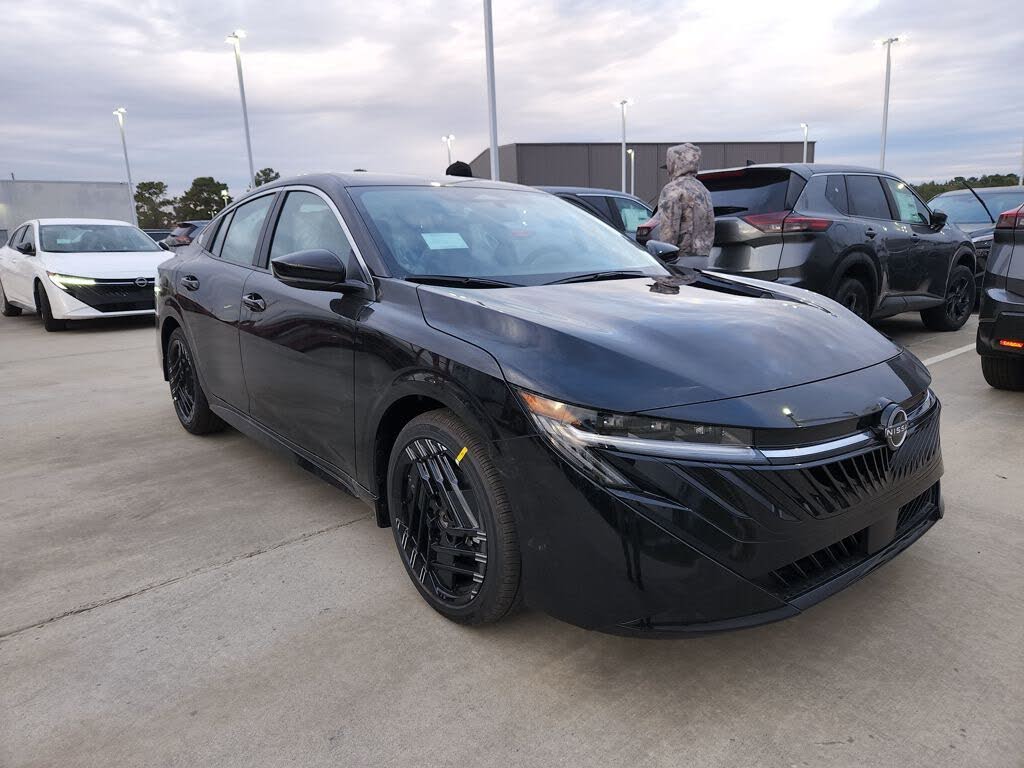 2026 Nissan Sentra SR FWD