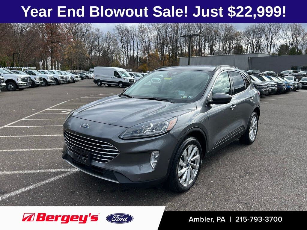 2022 Ford Escape Titanium AWD