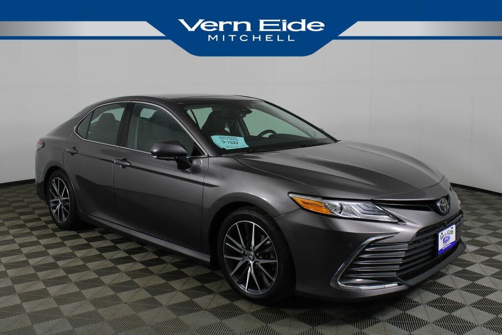 2023 Toyota Camry XLE FWD