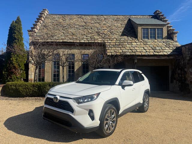 2020 Toyota RAV4 XLE Premium FWD