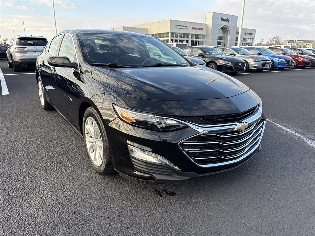 2025 Chevrolet Malibu LT with 1LT FWD