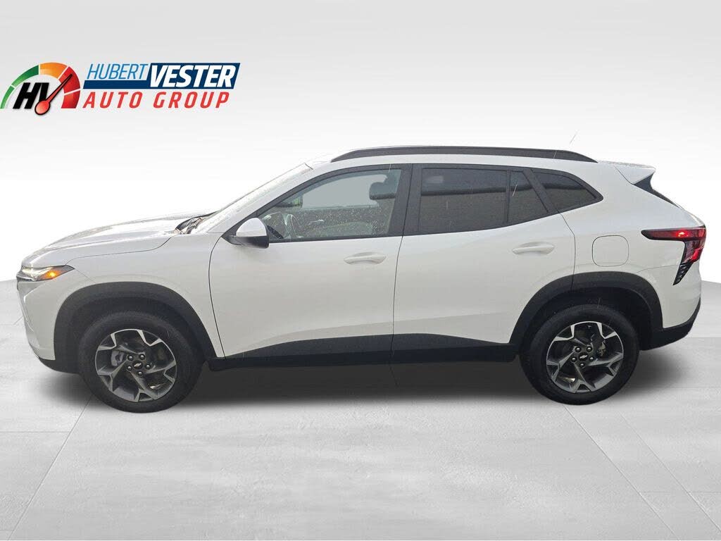 2025 Chevrolet Trax LT FWD