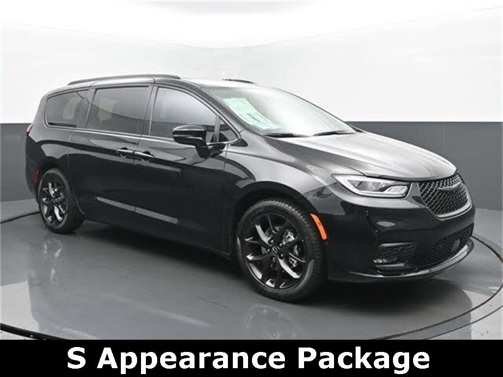 2025 Chrysler Pacifica Limited FWD