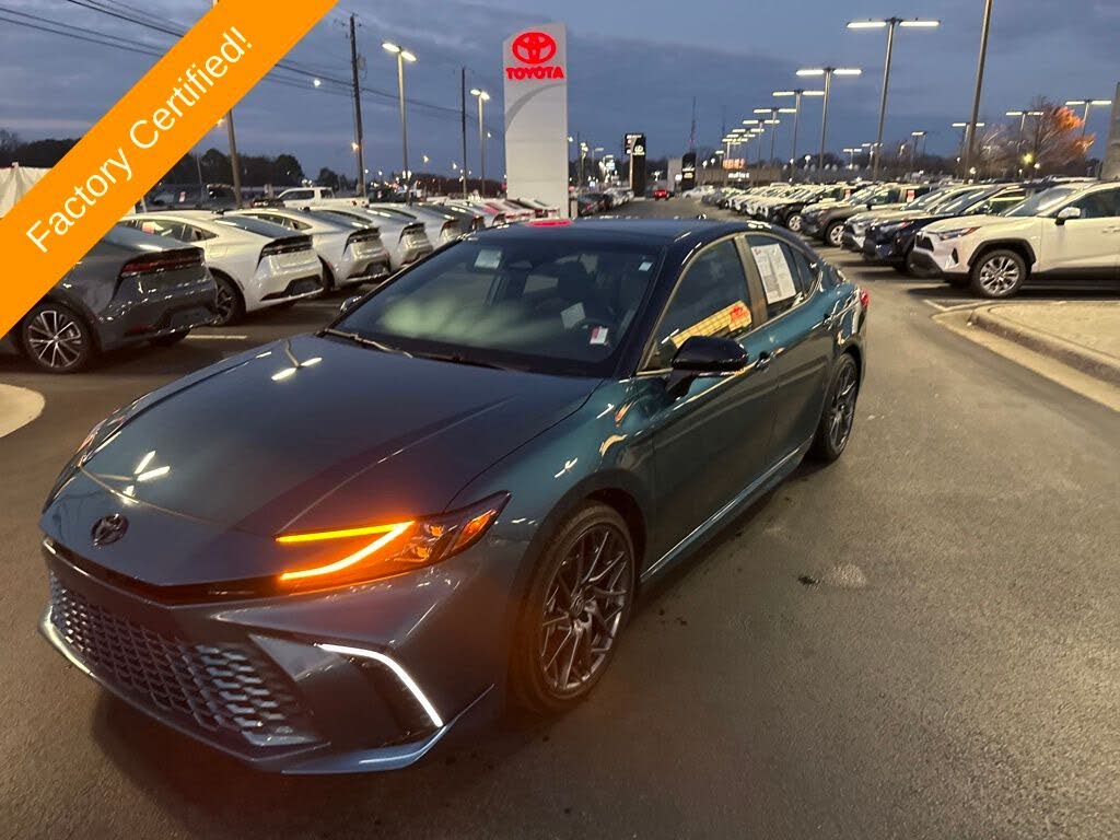 2025 Toyota Camry XSE FWD