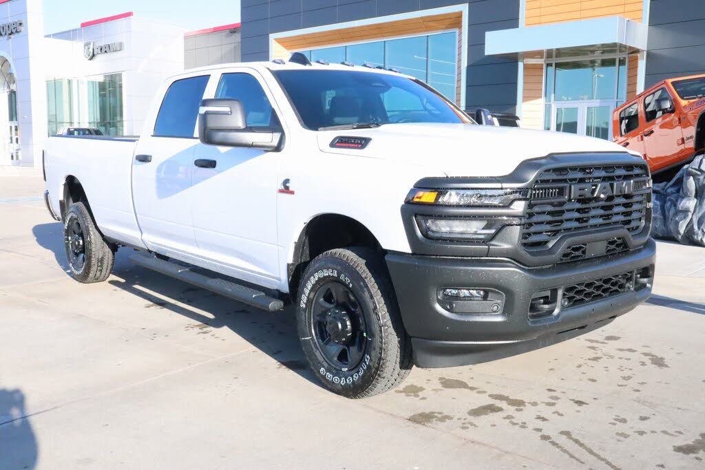 2026 RAM 2500 Tradesman Crew Cab LB 4WD